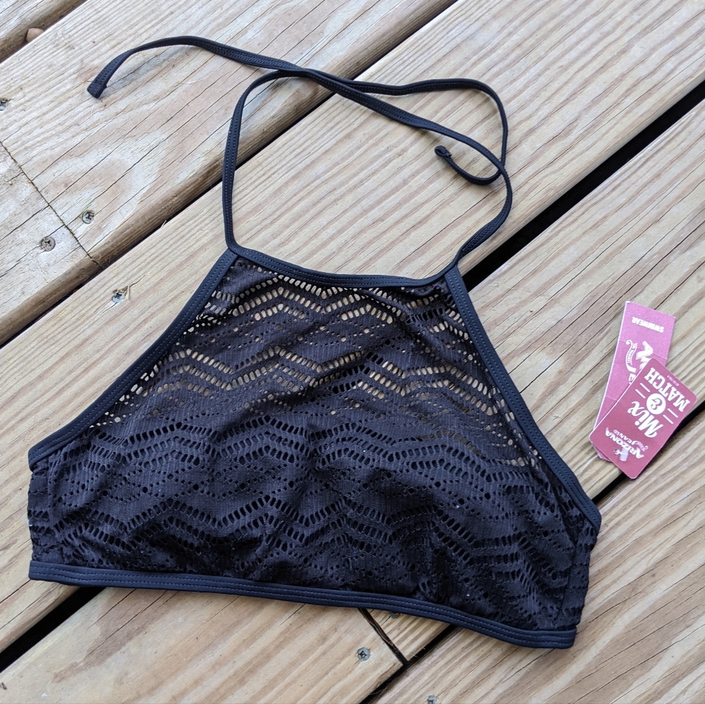 🆕nwt✨Black Bikini Top
